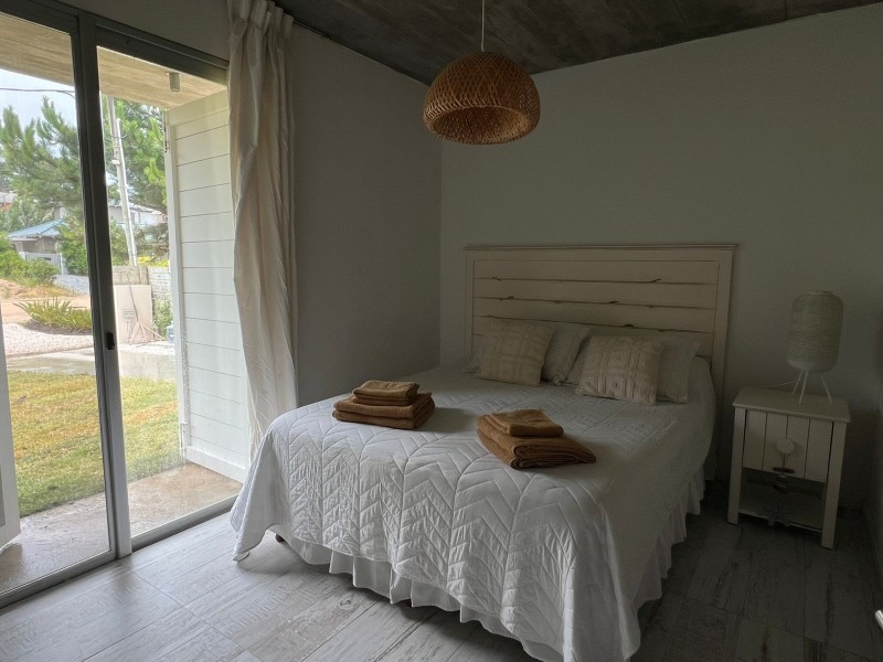 Muy linda casa en montoya en alquiler con pileta